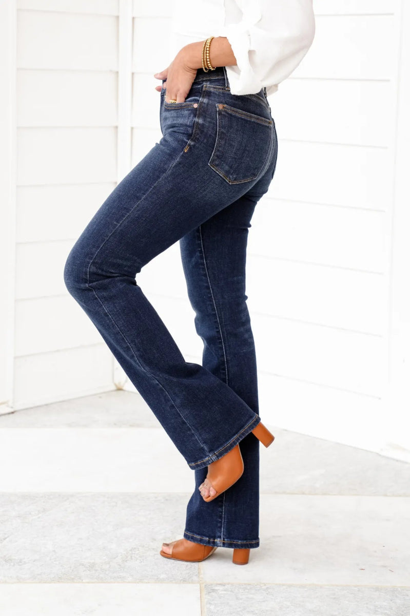 Silvia | Bootcut Jeans - Lune Amsterdam