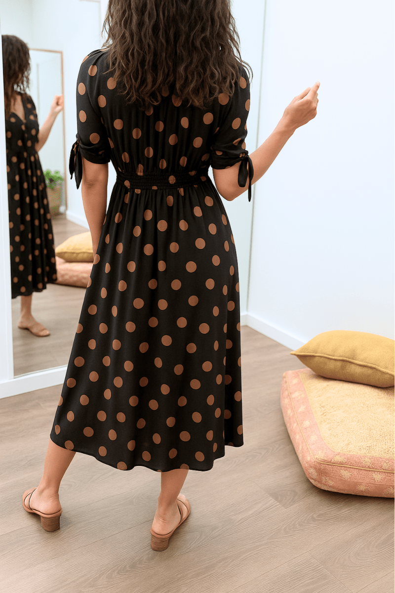 Brittney™ | Elegante stippen jurk met V - hals - Lune Amsterdam